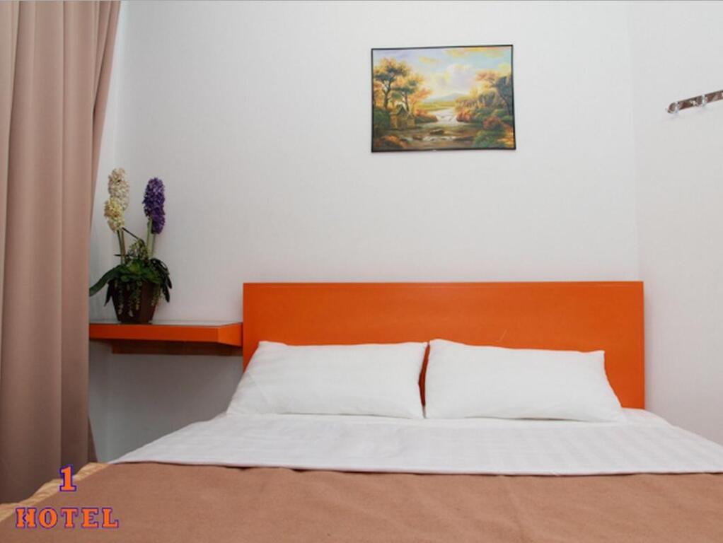 1 Hotel Kuchai Lama