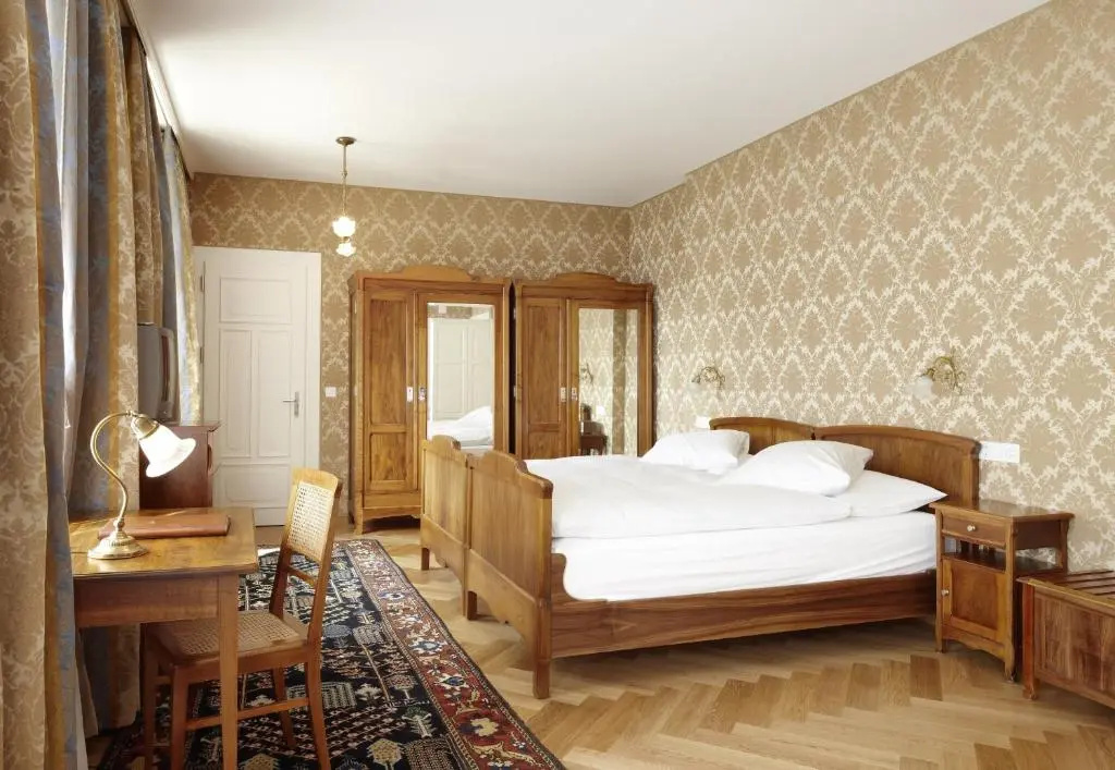 Superior Double room (full double bed)