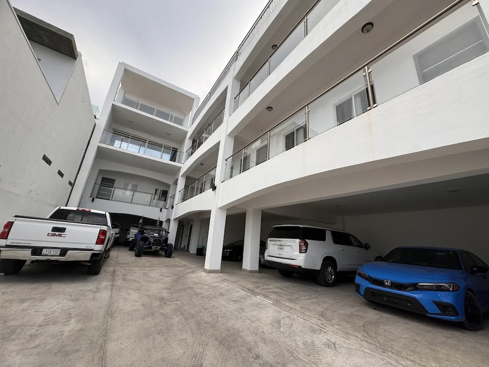 Cuatro Palmas Hotel
