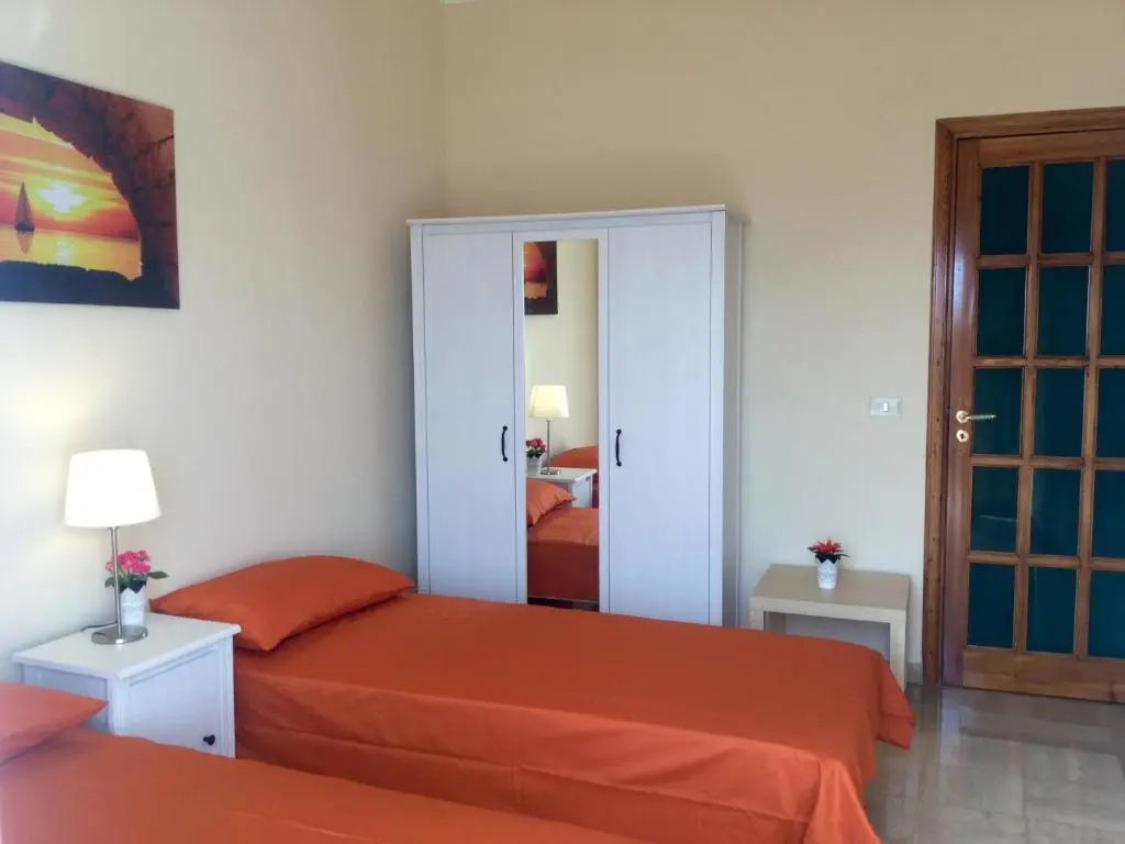 Holiday Rentals Taormina - Chambres