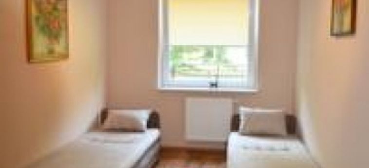 gallery_image_hidden_7