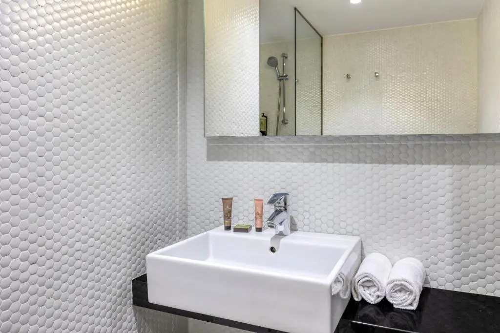 Citadines Ramblas Barcelona - Chambres