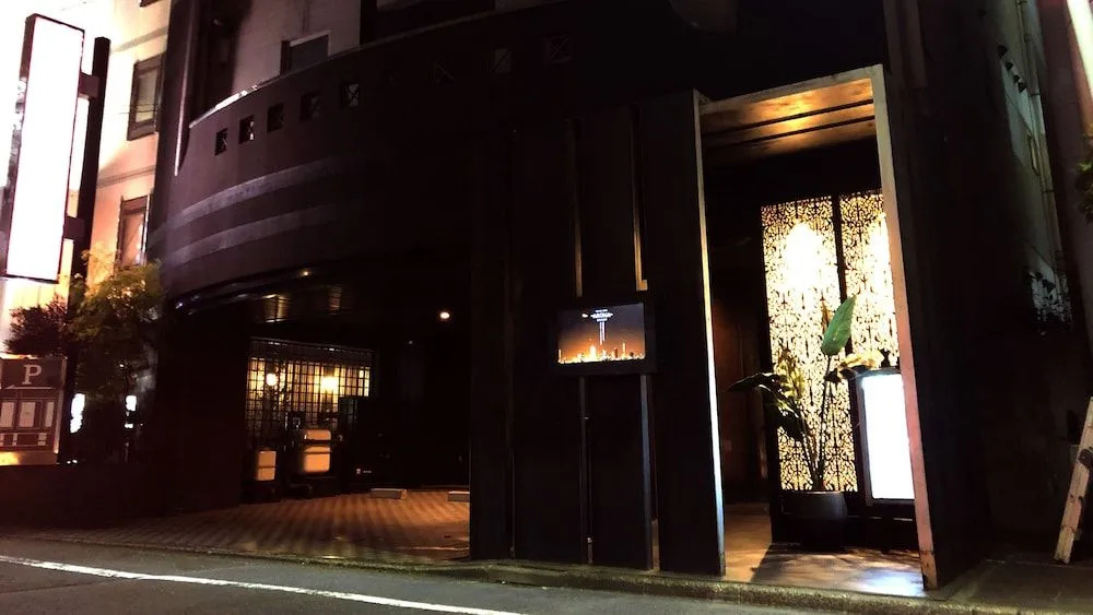 Aroma Garu Hotel
