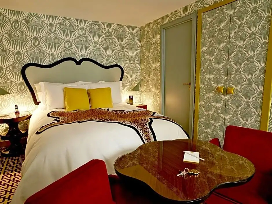Superior room