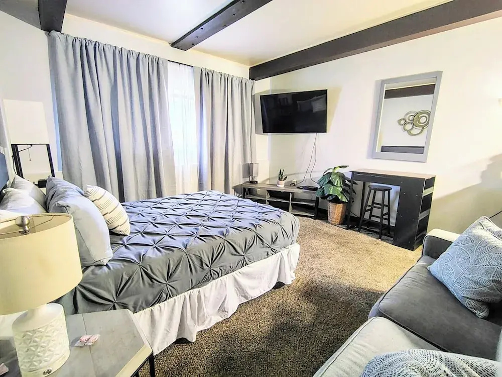 Premier Studio