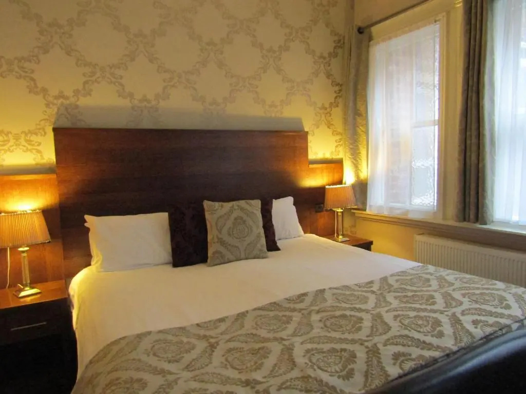 Duke Of Edinburgh Hotel - Chambres