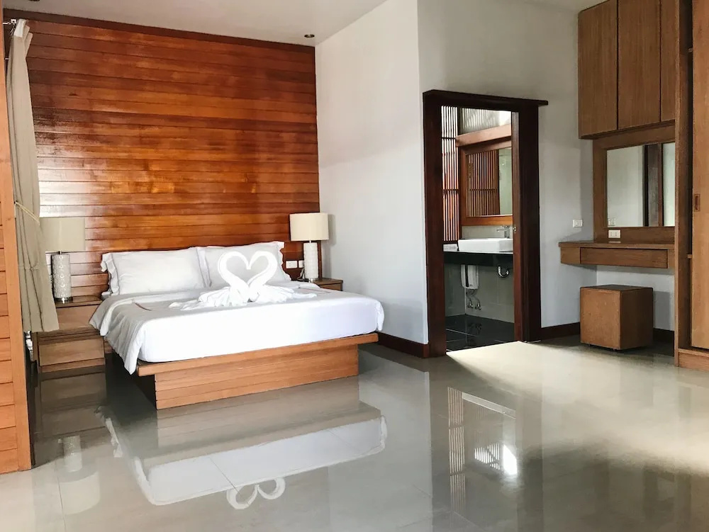 Deluxe Double room with view (full double bed)