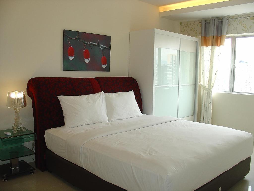Duta Hotel & Residence