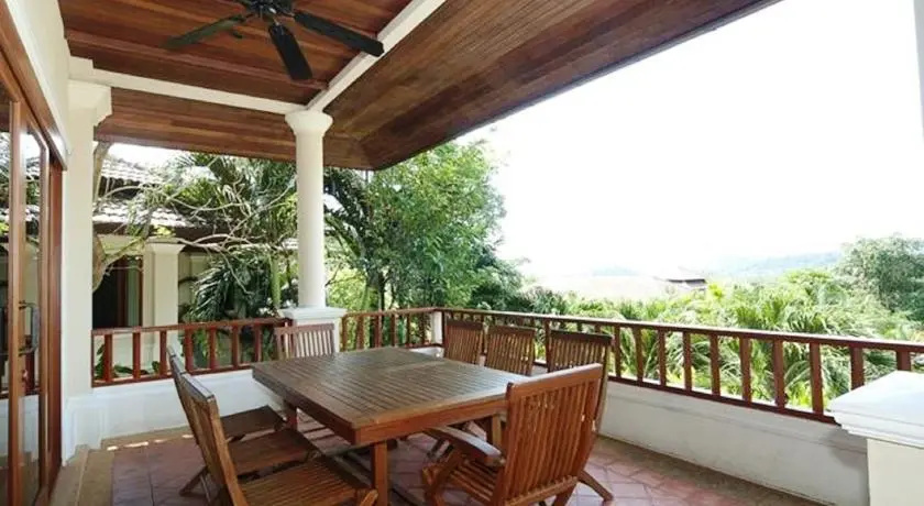 Lakewood Hills Villa 11
