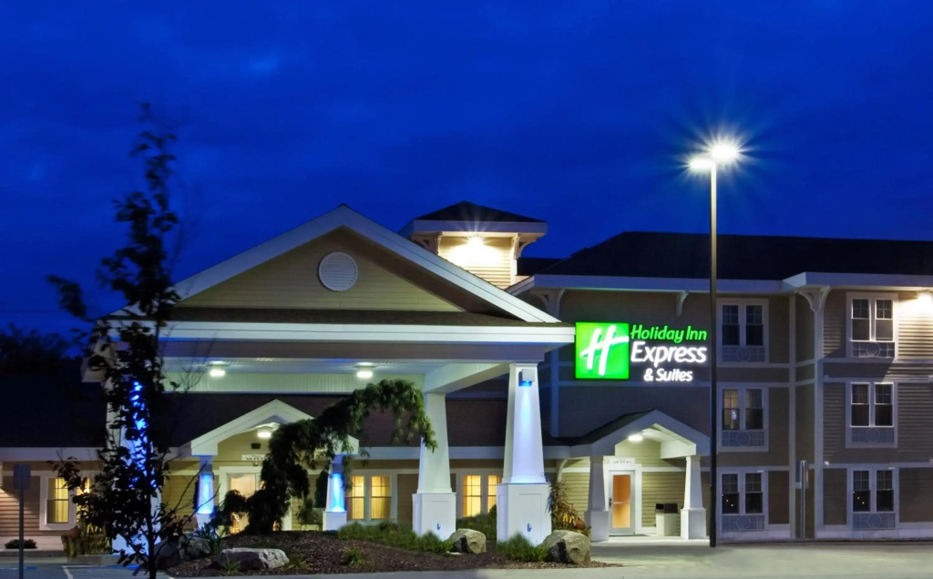 Holiday Inn Express Hotel & Suites Iron Mountain by IHG: Фото объекта из Shelterz