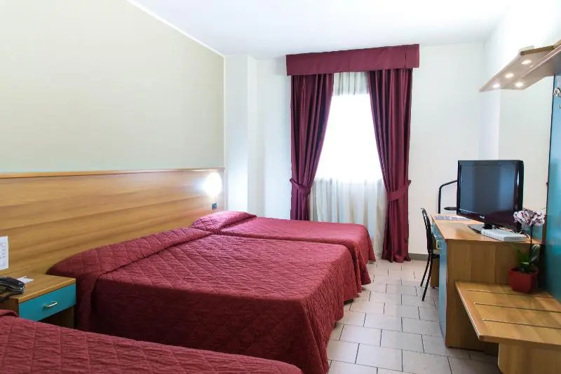 HotelTo - Chambres