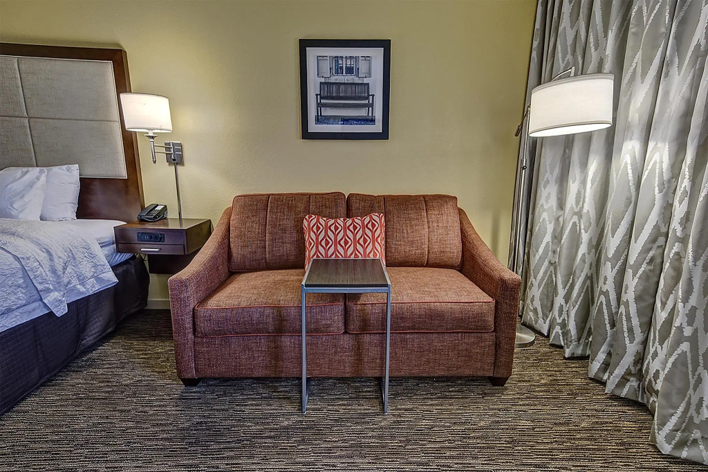Lobby & Reception