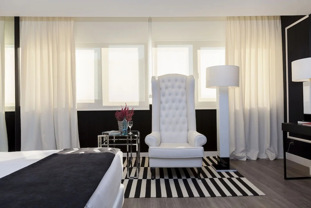 Hotel Tres Reyes Pamplona - Chambres