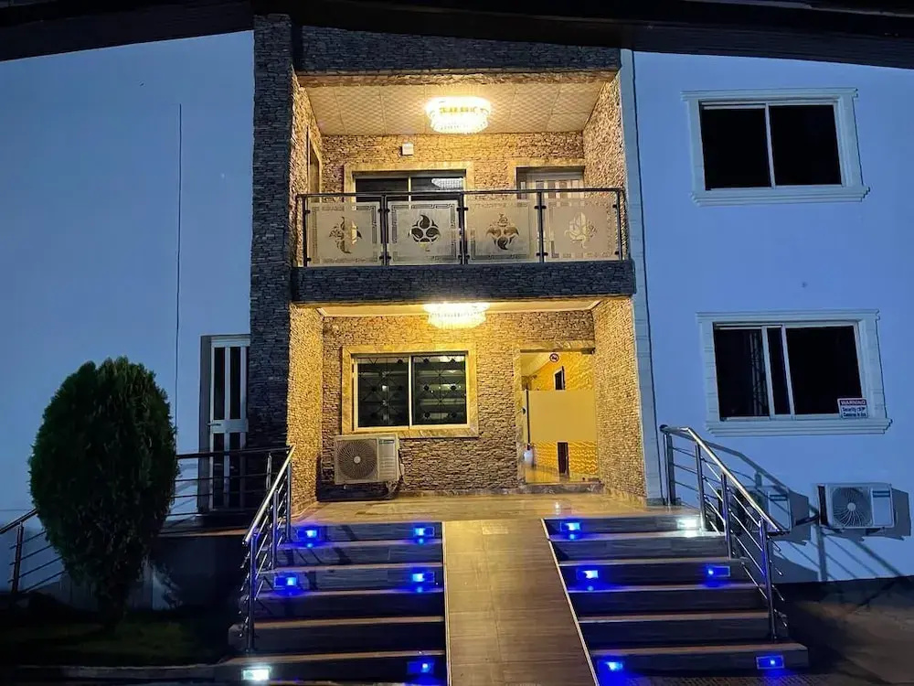 Royal Marquis Hotel