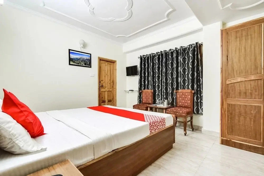 Hotel Kalra Regancy by OYO Rooms