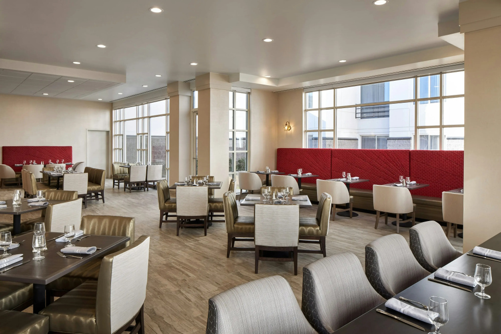 Sheraton Richmond Airport Hotel - Général