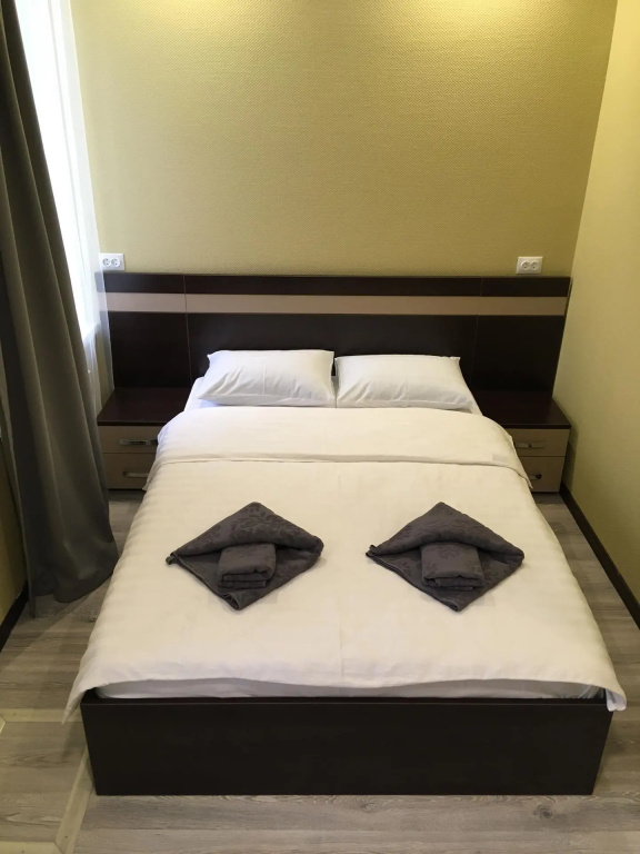 Double Suite (full double bed)
