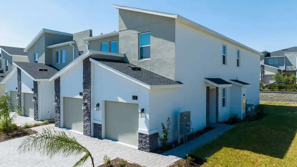Modern 2Bd Townhome Minutes to Disney w Waterpark