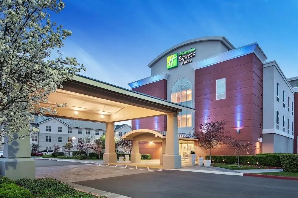 Holiday Inn Express And Suites - Sacramento Airport Natomas