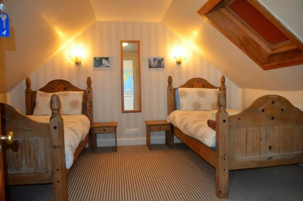 Standard Double room (twin beds)