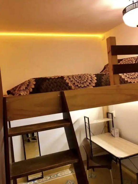 Economy room