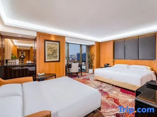 Standard Quadruple Family room