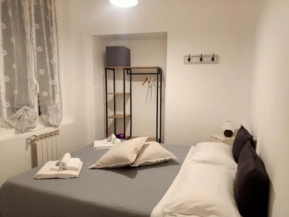 Hotel Serena — 4