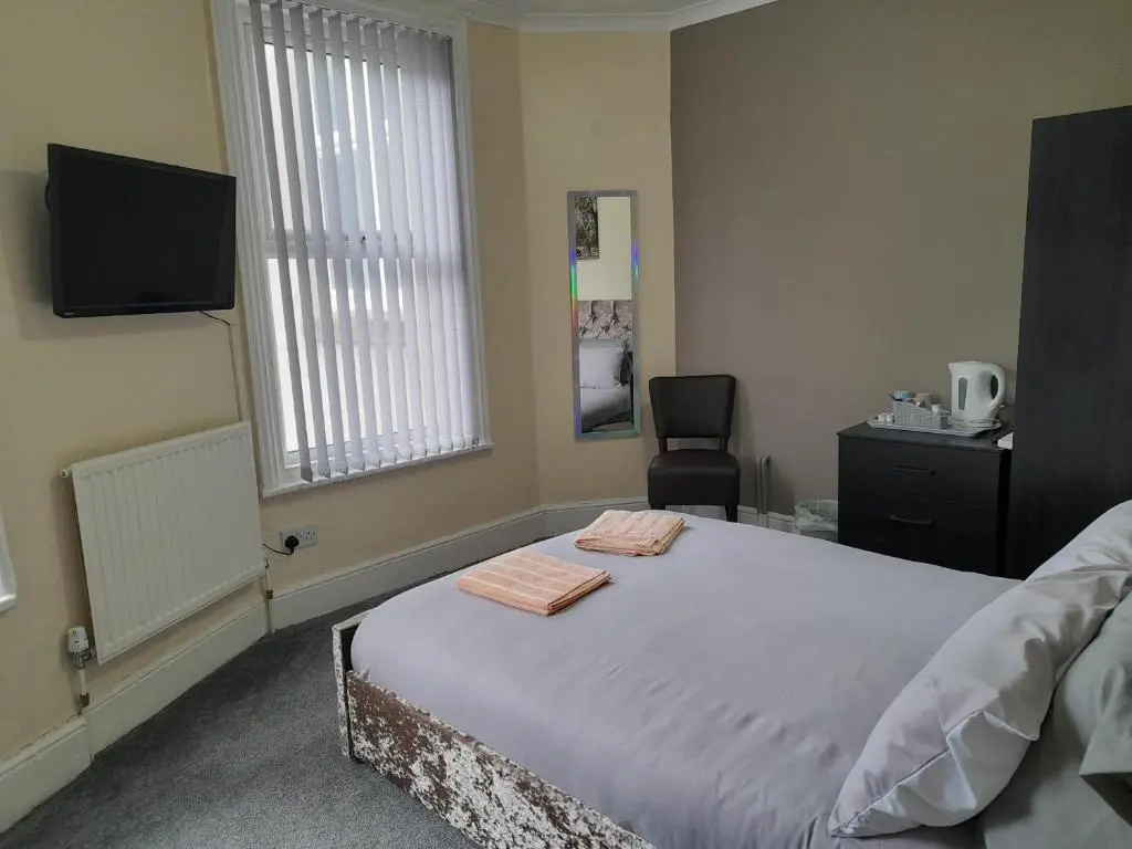 Standard Double room (full double bed)