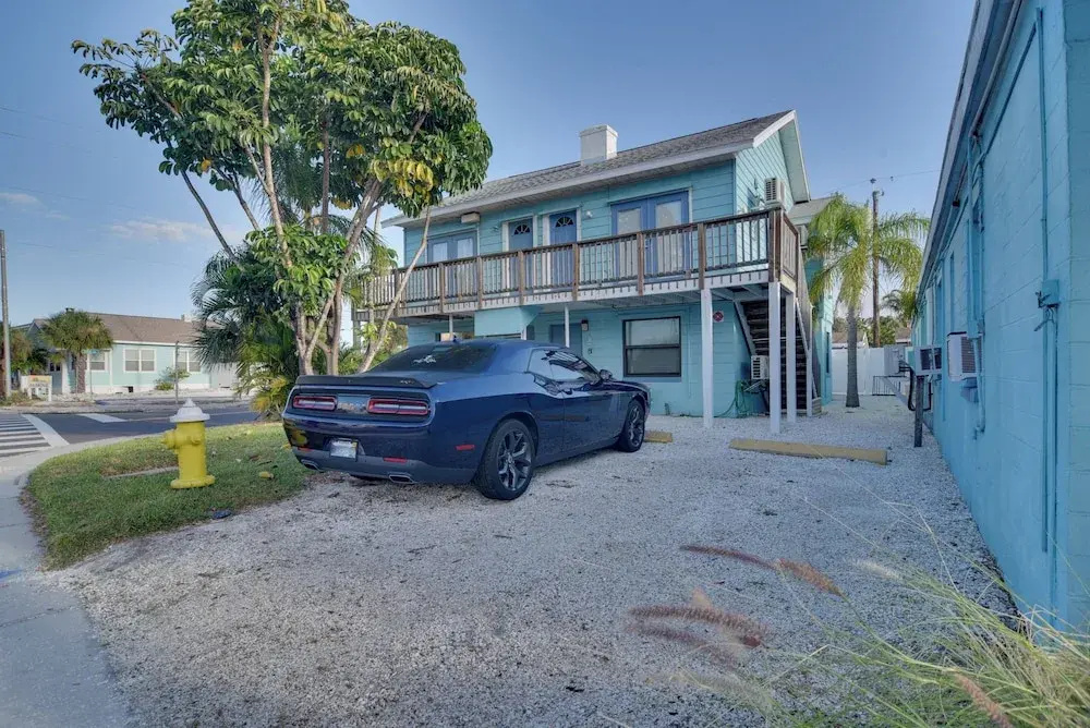 Walk to Madeira Beach: Family Resort Condo