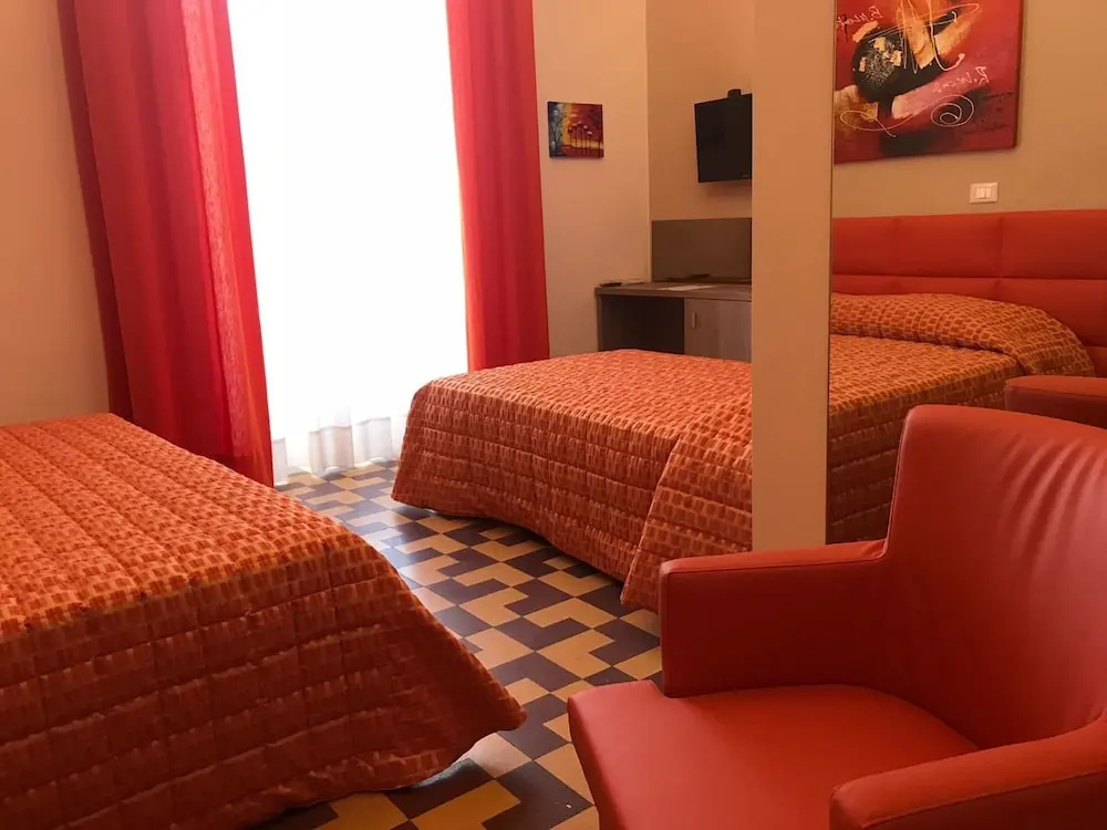Deluxe Triple room with balcony