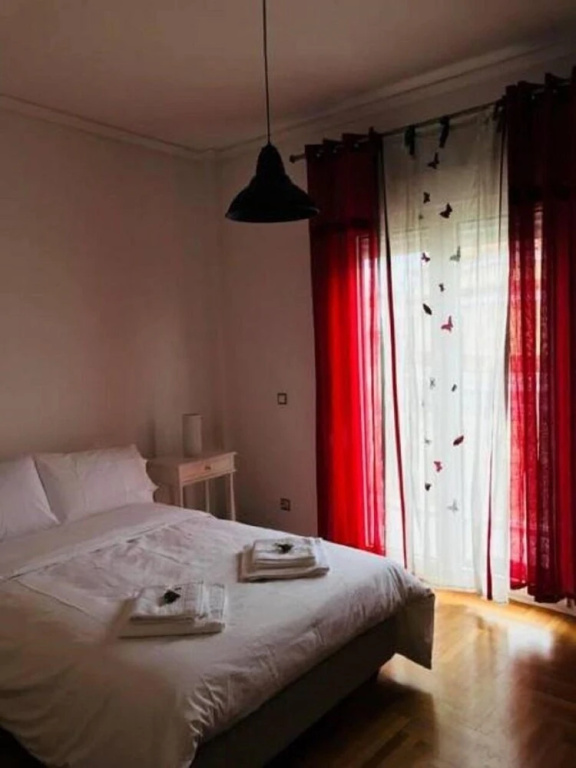 Urban Chic Apartment -120sqm