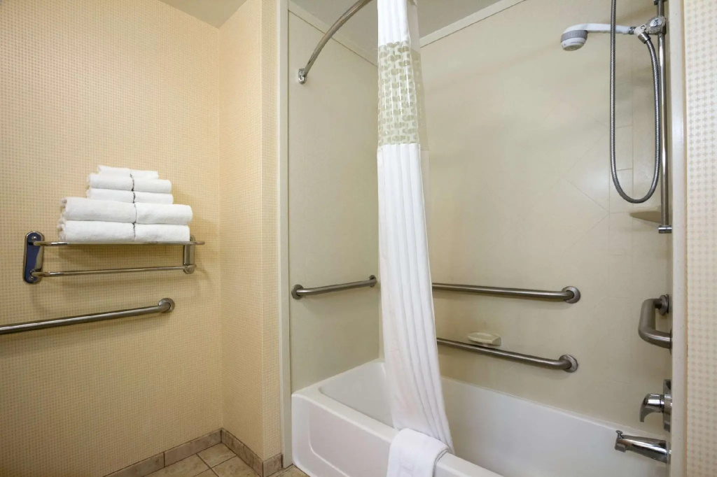 Hampton Inn Lenoir City - Chambres