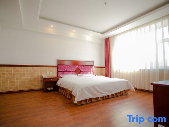 Двухместный номер Business двуспальная кровать в Dongshi Hotel (Changchun Jingyue)