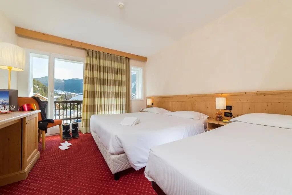 Standard Triple room