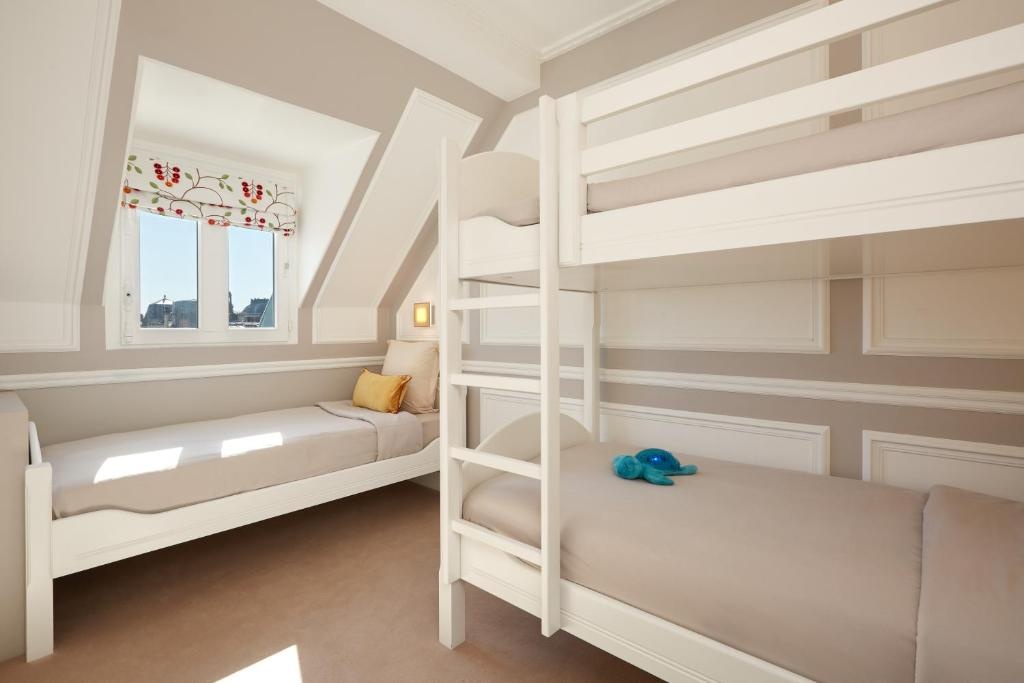 Hotel Regina Louvre 126
