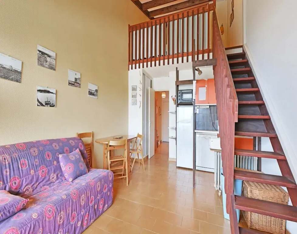 Afficher la photo 7 — Waterfront Retreat With Balcony