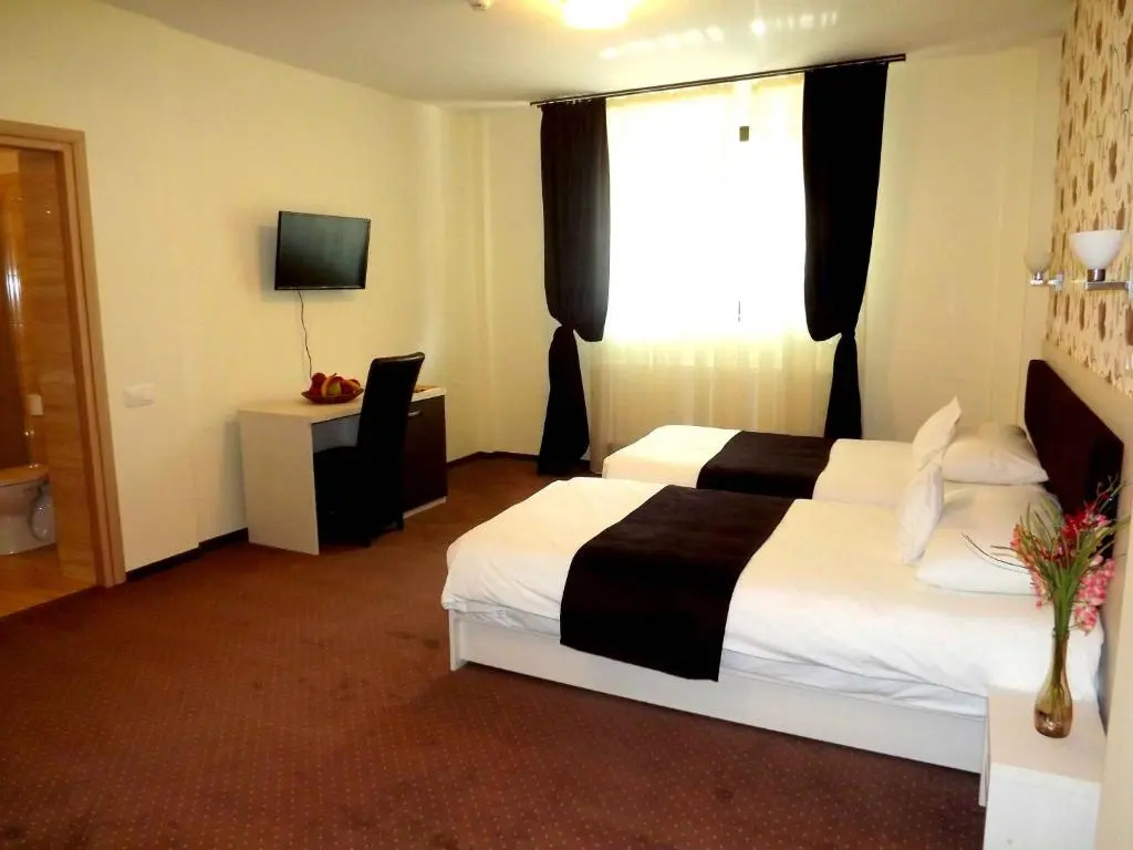 West Plaza Residence - Chambres