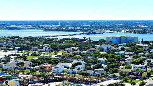 Beach & Waterfront