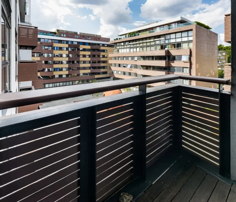 Contemporary 2 Bedroom Islington Apartment