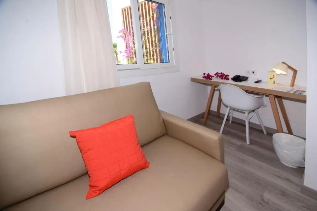 Cala Llenya Resort Ibiza - Hotel - Chambres