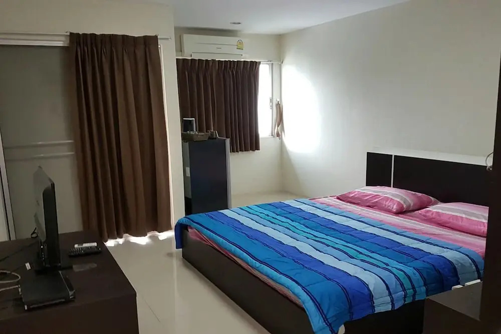 Standard Double room with balcony (full double bed)