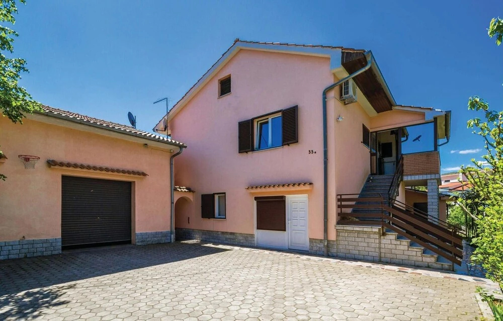 Nice Home in Matulji With Wifi and 2 Bedrooms