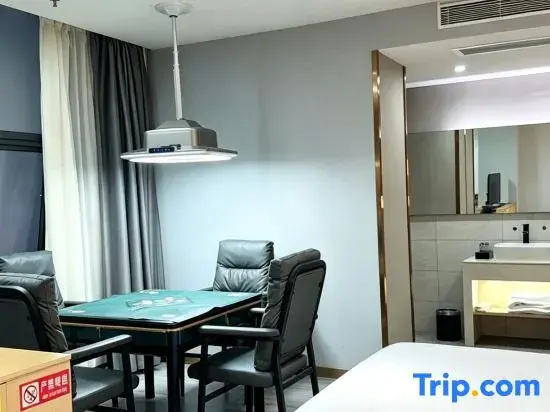 Deluxe Double room (twin beds)