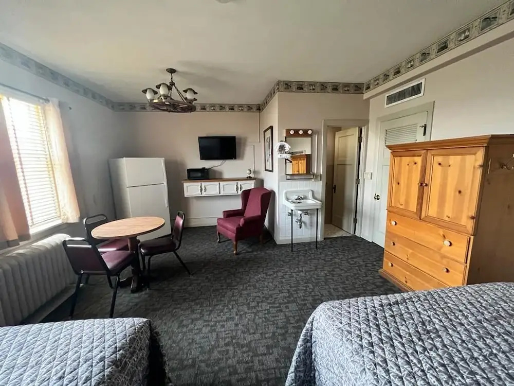 Standard Quadruple Family room