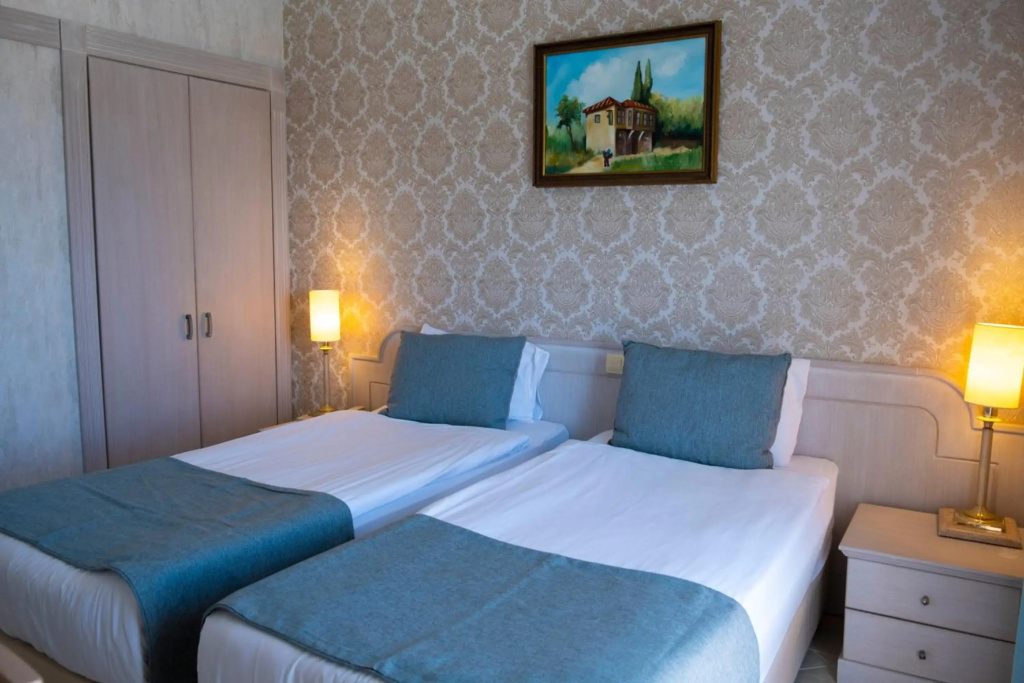 Отель XL Hotels - фото 5