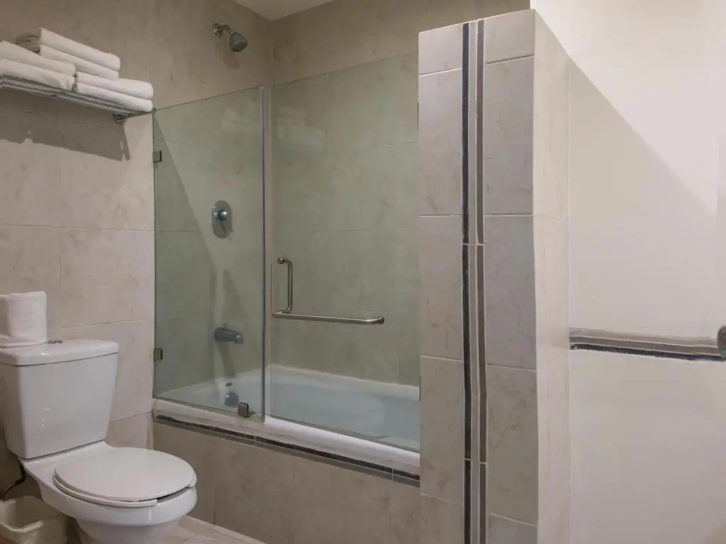 Standard room with street view