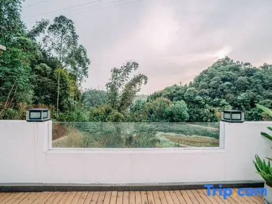 Leshan Zhuyu Hidden Luxury · Mountain View Designer Hotel