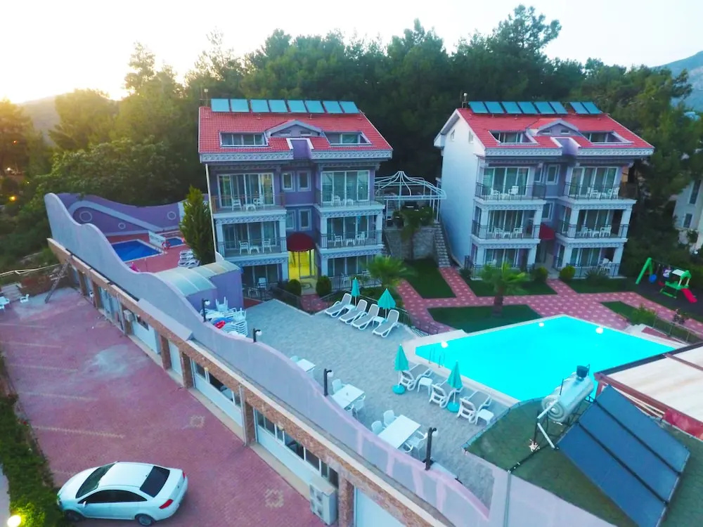 Fethiye Nokta Inlice Suit Apart