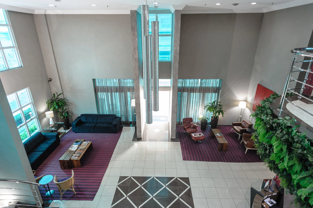 Lobby & Reception