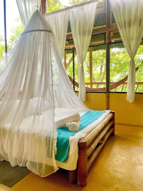 Standard Double room with balcony (full double bed)